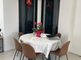 Aloni House In Dagan, holiday home in Even Yehuda