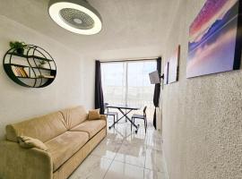 CHARMANT studio proche de la mer, hotel v destinaci Le Grau-du-Roi