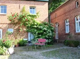 Ferienwohnung Buchholz an der Müritz mit großem Naturgarten