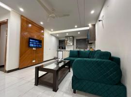 Homey Stays - 2 Bedroom Apartment - Gulberg, leilighet i Lahore