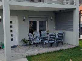 Ravne weekend house, hotel en Visoko