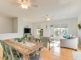 Seabrook Getaway with Balconies and Bay Views!, vacation rental in Seabrook