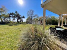 Ferienwohnung1 in der Villa Westwind, ξενοδοχείο σε Thiessow