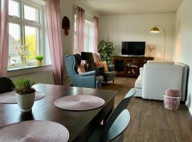 Schöne Ferienwohnung: Itzehoe şehrinde bir otel