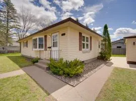 Sunny Cloquet Home - 2 Mi to St Louis River!