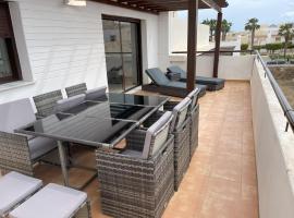 Ático Carboneras con fantástica terraza, hotel in Carboneras