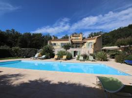 LE MAS DES TARENTES Chambres d'hôtes, hotel v destinácii Trans-en-Provence