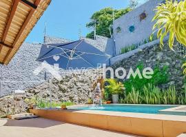 Linda casa com piscina a 5 minutos da Praia, rumah percutian di Pitimbu