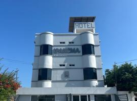 Hotel Ipanema Beach by Majestic, hotel with pools in Salinas