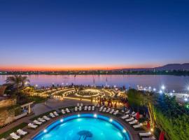 Sonesta St. George Hotel - Convention Center, hotel v destinaci Luxor