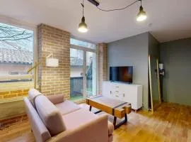 T2 city center with terrace