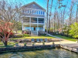 Luxe Haven Lakehouse