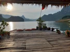 Mường Trai Homestay, pet-friendly hotel in Sơn La