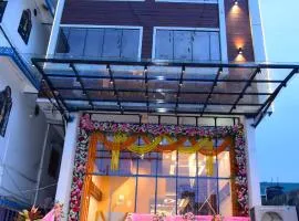 Hotel Pavitra