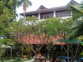 Thakhek Travel Lodge โรงแรมราคาถูกในท่าแขก