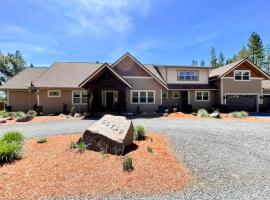 4BR Home on the Deschutes River 5 min to Sun River, hotel em Three Rivers