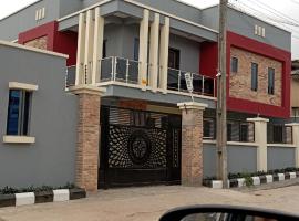 WestMore Court a.k.a The Family House, apartment in Ibadan