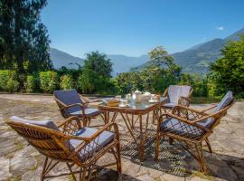 La Ipsing Farm by StayVista - 3 BHK Villa with Balcony, Mountain View, Indoor Games, and Pet Friendly, holiday home in Samdong