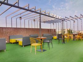 Treebo Trend Royal Imperial With Roof Top Cafe, hotel in Bikaner