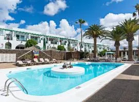 Guasimeta Duplex - Pool & Balcony