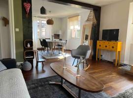 * La Petite Alsacienne *