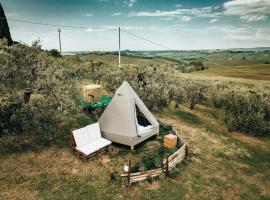 Glamping la lodola, hotel u gradu 'Crocina'