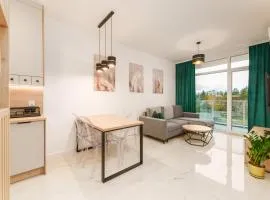 Apartament Eco Modern IV z Basenem Letnim by HolidaySun