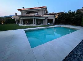 B&B Gledizia, Hotel mit Pools in Credaro