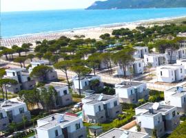 SanPietro Vacation Rentals, loma-asunto kohteessa Durrës