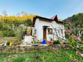 Love's Farm, Cottage in Ramgarh