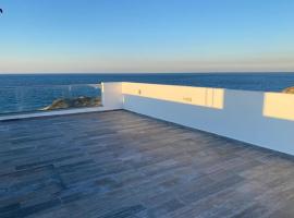 Penthouse i sjøkanten på Dejablue, hotel v destinaci Kyrenia