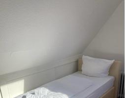 Room in Guest room - Pension Forelle - double room n01, hotel en Forbach