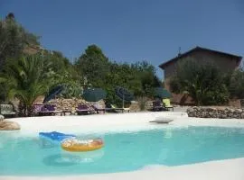 Ferienhaus in Porticello mit Schönem gemeinsamem Pool - b57366