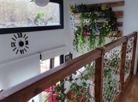 Fantástica Tiny House De luxe, camping en Canet de Mar