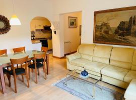 Ferienwohnung für 4 Personen ca 90 qm in Duino-Aurisina, Adriaküste Italien Küste von Friaul-Julisch Venetien、ドゥイーノのホテル