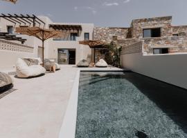 ONYM Curated Villas, holiday home in Plaka