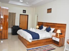 Irctc Hotel, hotel di Hospet