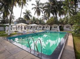 Seawood Beachfront Resort, luxury hotel in Morjim