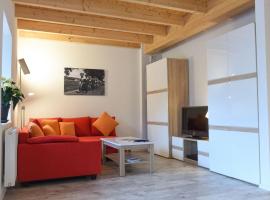 Kleines Ferienhaus in Umkirch - b57430, Hotel in Umkirch