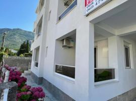 Apartments Pericic LUX, hotell i Sutomore