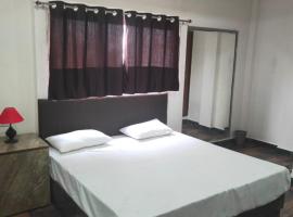 Lions BNB, hotel berdekatan Lapangan Terbang Devi Ahilya Bai Holkar - IDR, Indore