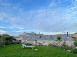 Trengothal Barn, hotel di Porthcurno