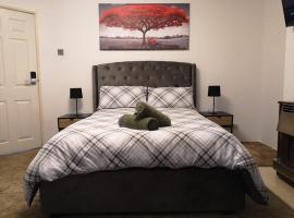 MossBank House Luton Airport, guest house di Luton