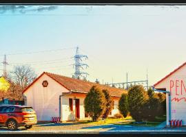 PENSIUNEA ETAP, kh&aacute;ch sạn c&oacute; bồn tắm n&oacute;ng ở Arad