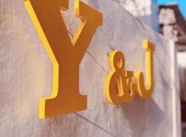 Y&J, serviced apartment in Seminyak