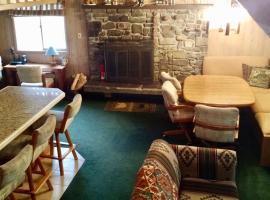 Historic Big Mountain Chalet Upper, cabin in Whitefish