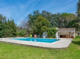 Gorgeous Home In Miramas With Wifi