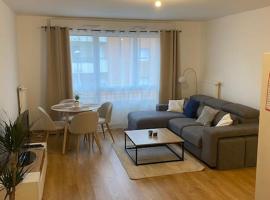 Appartement JO, proche Paris, apartament a Guyancourt