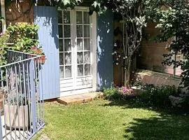 Appartement charmant proche d'Avignon avec piscine privée