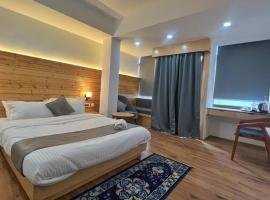 Hotel Sernya - M.G.Marg，甘托克的住宿